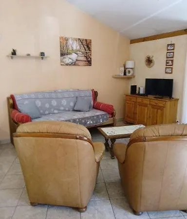 Holiday home Du Pressoir *
